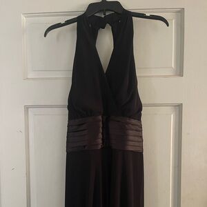 Black Dress Sz 14W Satin sash ties around back and two buttons secures neckline